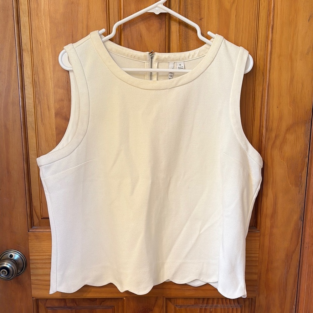 Elle Cream Crop Tank Top with Textured Fabric